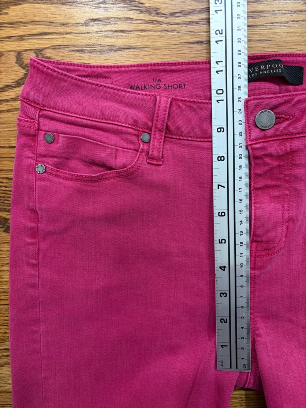 Liverpool Hot Pink Roll-Cuff 7" Denim Shorts sz 8/29 - Picture 6 of 8